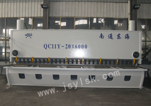 QC11Y-20*6000液壓(ya)閘式剪闆機