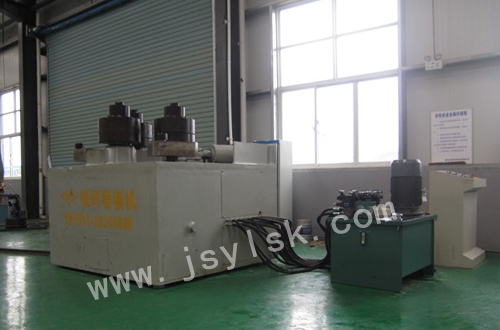 型(xing)材彎曲機