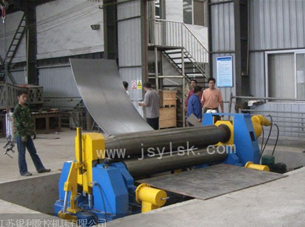 水平下(xià)調式卷闆機