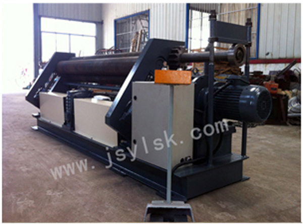 機械三(sān)輥非對稱式卷(juàn)闆機