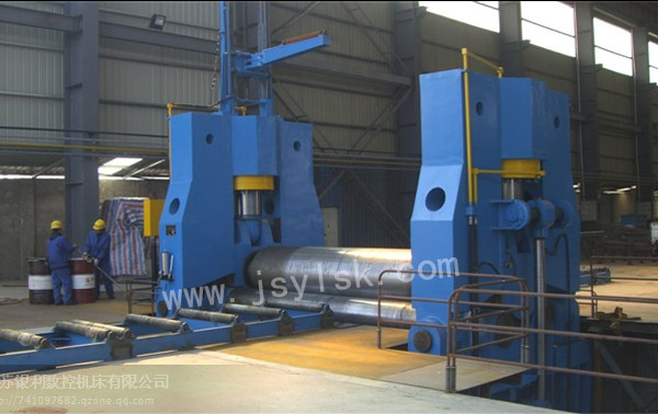 大型上輥萬(wan)能式卷闆機