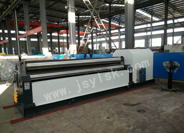 機械三輥對稱(cheng)式卷闆機