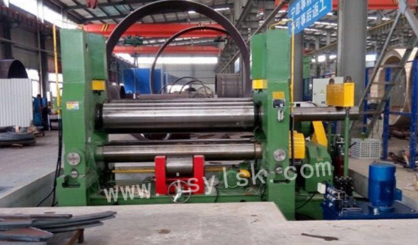 中小型(xing)上輥萬能式卷(juan)闆機