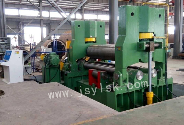 中小型上輥(gǔn)萬能式卷闆機(ji)