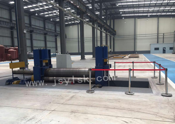 中小型上(shàng)輥萬能式卷闆機(jī)