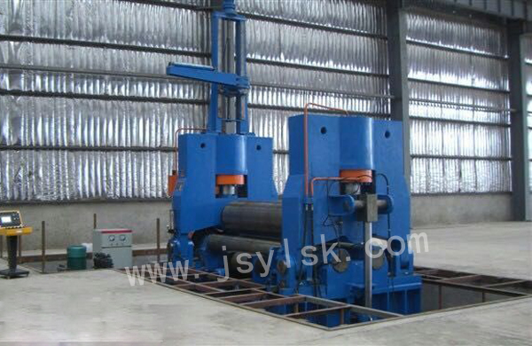 大(da)型上輥萬能(neng)式卷闆機