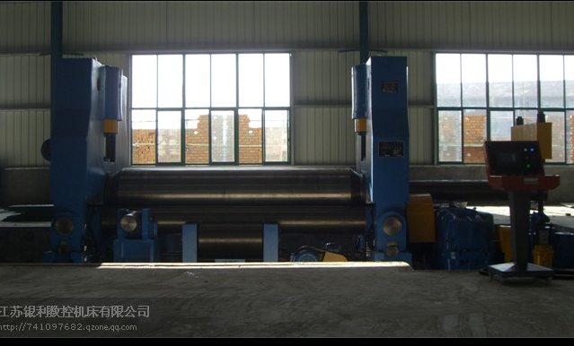 大型上輥萬(wan)能式卷闆機