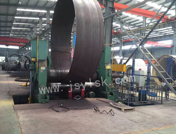 中小型(xíng)上輥萬能式卷(juan)闆機