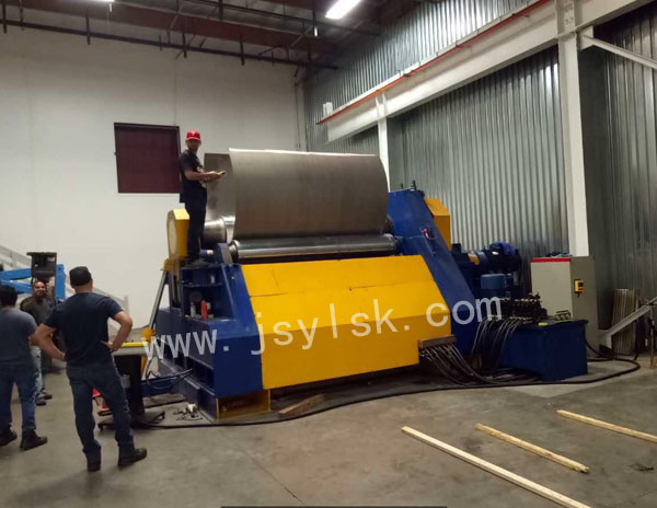 四輥卷(juan)闆機