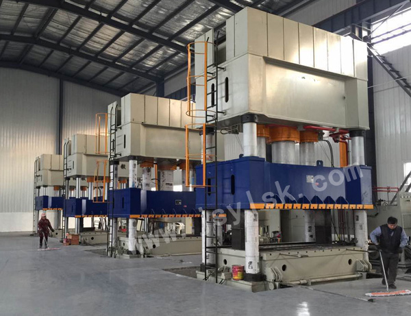 YL32四柱液壓機(ji)