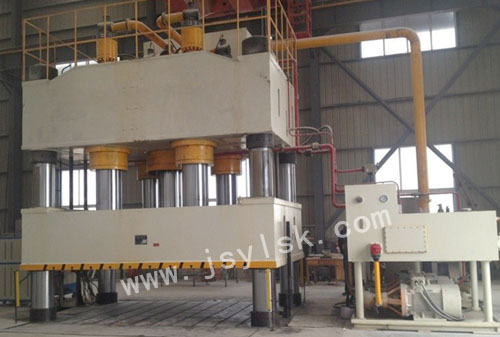 YL32-2000四柱液(ye)壓機