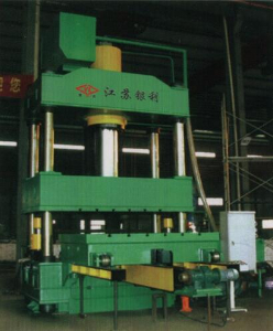 YL32-500C四柱(zhu)液壓機(jī)