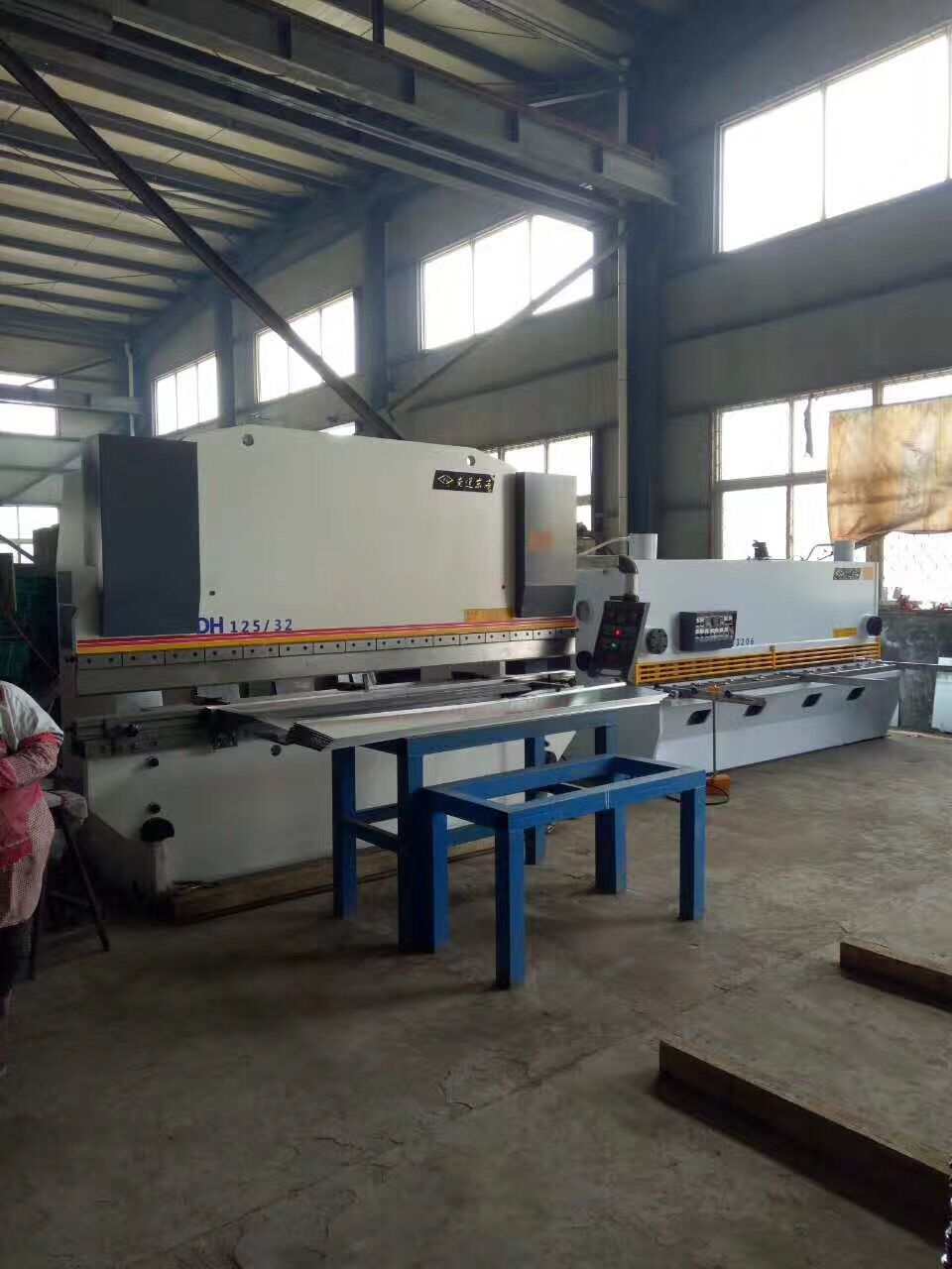 南(nán)通東海(hǎi)機床制(zhi)造集團(tuan)剪闆機(ji)折彎機(ji)客戶使(shi)用案例(li)