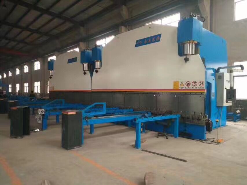 南通(tong)東海機床集團(tuan)制管/鐵塔專用(yòng)設備