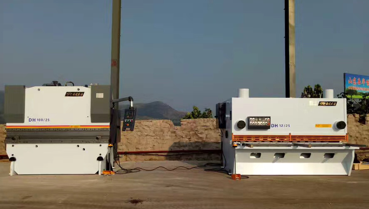 東海剪闆(pan)機折彎機