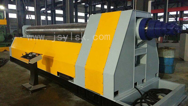 四輥卷闆(pan)機