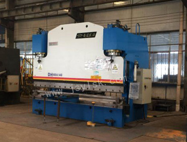 WE67K-600/4000大(dà)型折彎機