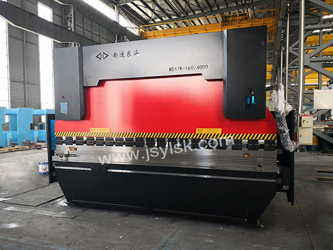 WE67K-160/4000數控折彎機(ji)