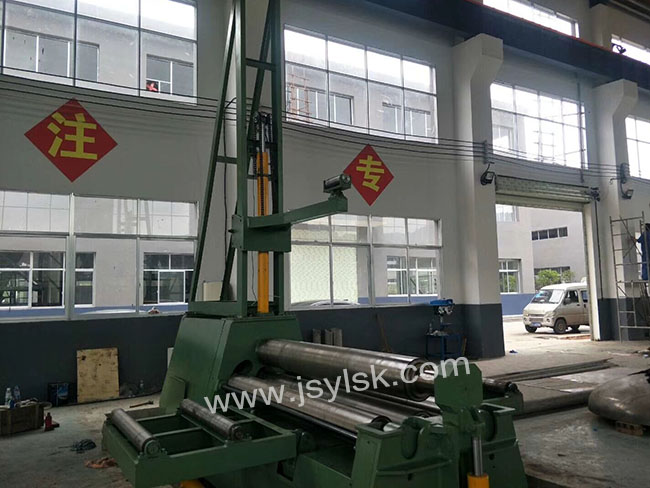 四輥卷闆機(jī)