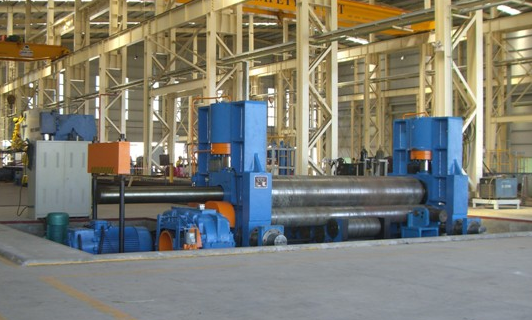 中(zhong)小型上輥(gǔn)萬能式卷(juan)闆機